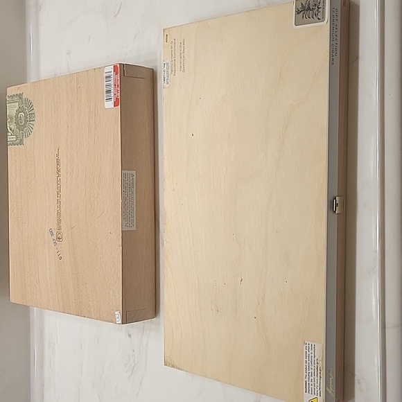 Lot of 2 cigar boxes- Davidoff Gift Selection & Red Meat Lovers Porterhouse - Picture 2 of 13